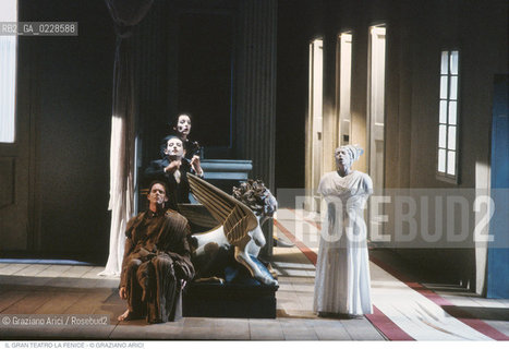Caption: Nome: ..GRAN TEATRO LA FENICE..Descrizione: ..OPERA LIRICA OEDIPUS REX DI IGOR STRAVINSKIJ..Credit: ..Graziano Arici/Rosebud2/..Costo: ..B..Nazione: ..ITALIA..Città: ..VENEZIA..Data: ..1989..La cessione dei diritti di questa immagine si intende per quanto di nostra competenza. Non comprende invece le eventuali spese  relative a diritti che potranno essere richiesti dagli Enti o persone fisiche cui appartengono eventualmente i soggetti  ripresi. Tali costi, ove necessari, e l’espletamento di qualsivoglia pratica di richiesta di concessione del permesso di pubblicazione sono esclusivamente a carico e a cura del soggetto acquirente di questa immagine.