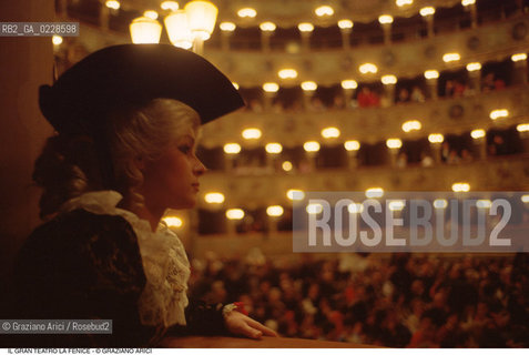 Caption: Nome: ..GRAN TEATRO LA FENICE..Descrizione: ..PALCHI FESTA DI CARNEVALE / VENEZIA..Credit: ..Graziano Arici/Rosebud2/..Costo: ..A..Nazione: ..ITALIA..Città: ..VENEZIA..Data: ..1985 ca.