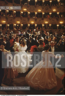 Caption: Nome: ..GRAN TEATRO LA FENICE..Descrizione: ..SALA FESTA DI CARNEVALE / VENEZIA BALLO..Credit: ..Graziano Arici/Rosebud2/..Costo: ..A..Nazione: ..ITALIA..Città: ..VENEZIA..Data: ..1985 ca.