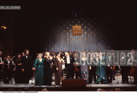 Caption: Nome: ..GRAN TEATRO LA FENICE..Descrizione: ..MUSICA CLASSICA / CONCERTO PER IL BICENTENARIO / CON I SOPRANI MARILYN HORNE, KATIA RICCIARELLI, RAJNA KABAIWANSKA, SAMUEL RAMEY, IL DIRETTORE DORCHESTRA PRETRE GEORGES E LORCHESTRA DEL TEATRO LA FENICE / VENEZIA..Credit: ..Graziano Arici/Rosebud2/..Costo: ..A..Nazione: ..ITALIA..Città: ..VENEZIA..Data: ..16/05/92..La cessione dei diritti di questa immagine si intende per quanto di nostra competenza. Non comprende invece le eventuali spese  relative a diritti che potranno essere richiesti dagli Enti o persone fisiche cui appartengono eventualmente i soggetti  ripresi. Tali costi, ove necessari, e l’espletamento di qualsivoglia pratica di richiesta di concessione del permesso di pubblicazione sono esclusivamente a carico e a cura del soggetto acquirente di questa immagine.