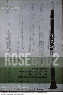 Nome:..XVII FESTIVAL INTERNAZIONALE DI MUSICA CONTEMPORANEA ..Descrizione:..BIENNALE MUSICA / COPERTINA DEL PROGRAMMA DEL 1954..Credit:..ARCHIVIO STORICO DEL TEATRO LA FENICE/..Costo:..A..Nazione:..ITALIA..Città:..VENEZIA..Data:..1990....La cessione dei diritti di questa immagine si intende per quanto di nostra competenza. Non comprende invece le eventuali spese  relative a diritti che potranno essere richiesti dagli Enti o persone fisiche cui appartengono eventualmente i soggetti  ripresi. Tali costi, ove necessari, e l’espletamento di qualsivoglia pratica di richiesta di concessione del permesso di pubblicazione sono esclusivamente a carico e a cura del soggetto acquirente di questa immagine.
