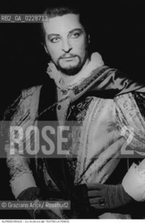 Nome: ..KRAUS ALFREDO..Descrizione: ..MUSICA CLASSICA CANTANTE LIRICO TENORE..Credit:..ARCHIVIO STORICO DEL TEATRO LA FENICE/..Costo: ..A..Nazione: ..SPAGNA..Città:..VENEZIA..Data: ..196?....La cessione dei diritti di questa immagine si intende per quanto di nostra competenza. Non comprende invece le eventuali spese  relative a diritti che potranno essere richiesti dagli Enti o persone fisiche cui appartengono eventualmente i soggetti  ripresi. Tali costi, ove necessari, e l’espletamento di qualsivoglia pratica di richiesta di concessione del permesso di pubblicazione sono esclusivamente a carico e a cura del soggetto acquirente di questa immagine.