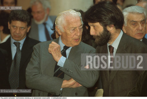 Nome: ..PALAZZO GRASSI..Descrizione: ..IL PRESIDENTE DELLA FIAT GIOVANNI AGNELLI CON IL SINDACO DI VENEZIA MASSIMO CACCIARI..Credit: ..Graziano Arici/Rosebud2 ...Nazione: ..ITALIA..Città: ....Data: ..1996