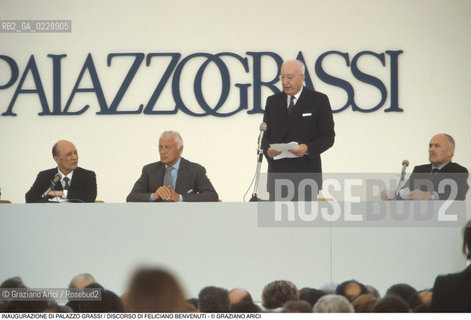 Nome: ..PALAZZO GRASSI..Descrizione: ..INAUGURAZIONE DI PALAZZO GRASSI / DISCORSO DI FELICIANO BENVENUTI / AL TAVOLO ANCHE GIOVANNI AGNELLI E IL PRESIDENTE DELLA FIAT IL DIRETTORE DI PALAZZO GRASSI PONTUS HULTEN..Credit: ..Graziano Arici/Rosebud2 ...Nazione: ..ITALIA..Città: ....Data: ..1986