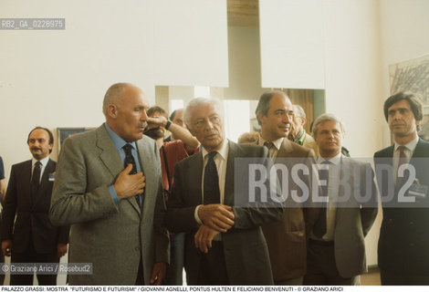 Nome: ..PALAZZO GRASSI..Descrizione: ..MOSTRA  FUTURISMO E FUTURISMI / IL PRESIDENTE DELLA FIAT GIOVANNI AGNELLI CON IL DIRETTORE DI PALAZZO GRASSI PONTUS HULTEN E LARCHITETTO FELICIANO BENVENUTI..Credit: ..Graziano Arici/Rosebud2 ...Nazione: ..ITALIA..Città: ....Data: ..1986