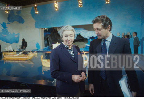 Caption: Caption: Nome: ..AULENTI GAE..Descrizione: ..ARCHITETTURA ARCHITETTO INDUSTRIAL DESIGNER/CON IL GRAFICO PIER LUIGI CERRI DURANTE LA MOSTRA SUI FENICI A PALAZZO GRASSI..Credit: ..Graziano Arici/Rosebud2/..Costo: ..A..Nazione: ..ITALIA..Città: ....Data: ..1990