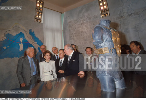 Nome: ..PALAZZO GRASSI..Descrizione: ..MOSTRA I FENICI / IL PRESIDENTE DELLA FIAT GIOVANNI AGNELLI E IL POLITICO GIOVANNI SPADOLINI..Credit: ..Graziano Arici/Rosebud2 ...Nazione: ..ITALIA..Città: ....Data: ..1988