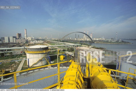 Nome: ..ASPIV..Descrizione: ..CENTRALE DI DISINQUINAMENTO DI PORTO MARGHERA..Credit: ..Graziano Arici/Rosebud2 ...Nazione: ..ITALIA..Città: ....Data: ..1998