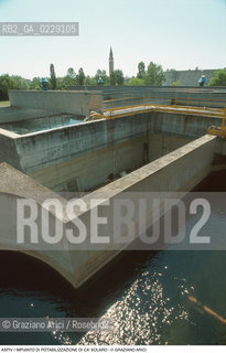 Nome: ..ASPIV..Descrizione: ..IMPIANTO DI POTABILIZZAZIONE DI CA SOLARO..Credit: ..Graziano Arici/Rosebud2 ...Nazione: ..ITALIA..Città: ....Data: ..1998