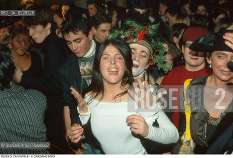 Caption: Caption: Nome: ..FESTA DI CARNEVALE..Descrizione: ..BALLO COSTUMI..Credit: ..Graziano Arici/Rosebud2 .Costo: ..A..Nazione: ..ITALIA..Città: ....Data: ..1994