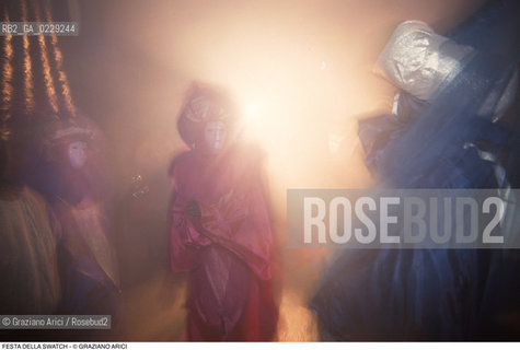 Caption: Caption: Nome: ..FESTA DELLA SWATCH..Descrizione: ..MASCHERE / AGLI ANTICHI GRANAI..Credit: ..Graziano Arici/Rosebud2 .Costo: ..A..Nazione: ..ITALIA..Città: ....Data: ..1994