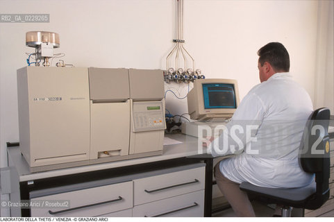 Localizzazione:..VENEZIA CASTELLO ARSENALE..Oggetto:..Soggetto:..THETIS SCIENZA TECNOLOGIA MARE ACQUA /..COMPUTERS..Cronologia: ..Definizione Culturale:..   Autore:..   Stile:..   Editori/Stampatori:..   Committenza:..Materia e Tecnica:....Collocazione:..Note:....Riproduzione Fotografica:..Copyright:..Graziano Arici/Rosebud2 .Data:..2000..Costo:..A