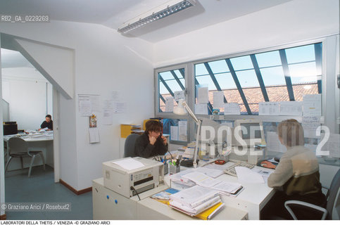 Localizzazione:..VENEZIA CASTELLO ARSENALE..Oggetto:..Soggetto:..THETIS SCIENZA TECNOLOGIA MARE ACQUA ..Cronologia: ..Definizione Culturale:..   Autore:..   Stile:..   Editori/Stampatori:..   Committenza:..Materia e Tecnica:....Collocazione:..Note:....Riproduzione Fotografica:..Copyright:..Graziano Arici/Rosebud2 .Data:..2000..Costo:..A