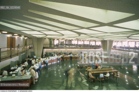 Nome: ..CASSA DI RISPARMIO..Descrizione: ..ECONOMIA / SALONE DELLA SEDE CENTRALE DI CAMPO SAN LUCA  ..Credit: ..Graziano Arici/Rosebud2 .Costo: ....Nazione: ..ITALIA..Città: ....Data: ..1983..