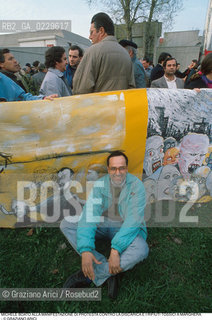 Nome: ..PROTESTA CONTRO LA DISCARICA E I RIFIUTI TOSSICI..Descrizione: ..ECOLOGIA AMBIENTE VERDI MANIFESTAZIONE / MICHELE BOATO STRISCIONI..Credit: ..Graziano Arici/Rosebud2 .Costo: ....Nazione: ..ITALIA..Città: ..MARGHERA..Data: ..1990....