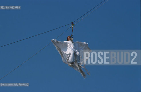 Localizzazione:..VENEZIA / S. MARCO..Oggetto:..Soggetto:..CARNEVALE IN PIAZZA SAN MARCO VOLO DELLA COLOMBINA VOLO DELLANGELO..Cronologia: ....Definizione Culturale:..   Autore: ....   Stile:....   Editori/Stampatori:..   Committenza:..Materia e Tecnica:....Collocazione:..Note:....Riproduzione Fotografica:..Graziano Arici/Rosebud2 .Copyright:..Graziano Arici/Rosebud2 .2001..Costo:..A