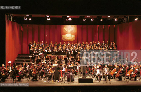 Nome: ..GRAN TEATRO LA FENICE : PALAFENICE..Descrizione: ..ORCHESTRA E CORO..Credit: ..Graziano Arici/Rosebud2 .Costo: ..A..Nazione: ....Città: ..VENEZIA..VENICE..Data: ..2001