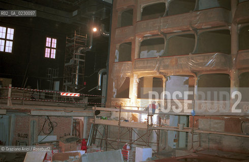 Nome: ..RESTAURO DEL TEATRO MALIBRAN..Descrizione: ..SALA..Credit: ..Graziano Arici/Rosebud2 .Costo: ..A..Nazione: ....Città: ..VENEZIA..VENICE..Data: ..29/01/01