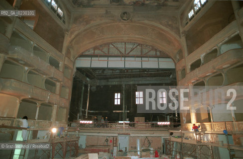 Nome: ..RESTAURO DEL TEATRO MALIBRAN..Descrizione: ..SALA..Credit: ..Graziano Arici/Rosebud2 .Costo: ..A..Nazione: ....Città: ..VENEZIA..VENICE..Data: ..29/01/01