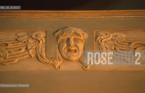 Nome: ..RESTAURO DEL TEATRO MALIBRAN..Descrizione: ..SALA AFFRESCHI E DECORAZIONI A STUCCO..Credit: ..Graziano Arici/Rosebud2 .Costo: ..A..Nazione: ....Città: ..VENEZIA..VENICE..Data: ..13/04/01