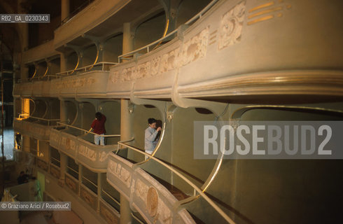 Nome: ..RESTAURO DEL TEATRO MALIBRAN..Descrizione: ..SALA AFFRESCHI E DECORAZIONI A STUCCO..Credit: ..Graziano Arici/Rosebud2 .Costo: ..A..Nazione: ....Città: ..VENEZIA..VENICE..Data: ..24/04/01