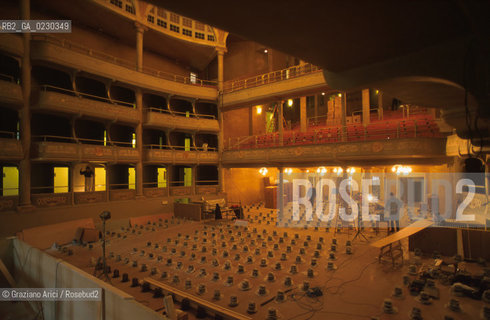 Nome: ..RESTAURO DEL TEATRO MALIBRAN..Descrizione: ..SALA AFFRESCHI E DECORAZIONI A STUCCO..Credit: ..Graziano Arici/Rosebud2 .Costo: ..A..Nazione: ....Città: ..VENEZIA..VENICE..Data: ..24/04/01