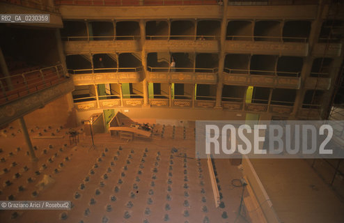 Nome: ..RESTAURO DEL TEATRO MALIBRAN..Descrizione: ..SALA AFFRESCHI E DECORAZIONI A STUCCO..Credit: ..Graziano Arici/Rosebud2 .Costo: ..A..Nazione: ....Città: ..VENEZIA..VENICE..Data: ..24/04/01