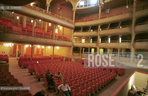 Nome: ..RESTAURO DEL TEATRO MALIBRAN..Descrizione: ..SALA AFFRESCHI E DECORAZIONI A STUCCO..Credit: ..Graziano Arici/Rosebud2 .Costo: ..A..Nazione: ....Città: ..VENEZIA..VENICE..Data: ..08/05/01