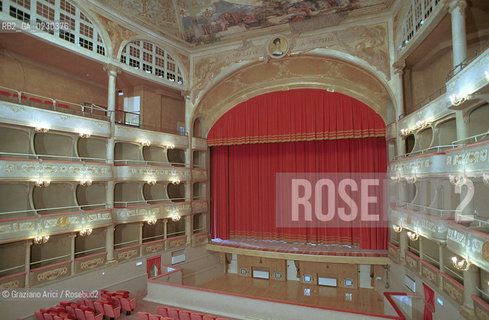 Nome: ..RESTAURO DEL TEATRO MALIBRAN..Descrizione: ..SALA PALCHI SOFFITTO AFFRESCHI STUCCHI..Credit: ..Graziano Arici/Rosebud2 .Costo: ..A..Nazione: ....Città: ..VENEZIA..VENICE..Data: ..12/05/01