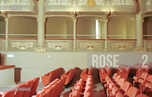 Nome: ..RESTAURO DEL TEATRO MALIBRAN..Descrizione: ..SALA SOFFITTO AFFRESCHI STUCCHI DECORAZIONE DEI PALCHI..Credit: ..Graziano Arici/Rosebud2 .Costo: ..A..Nazione: ....Città: ..VENEZIA..VENICE..Data: ..12/05/01