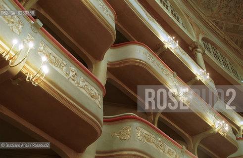 Nome: ..RESTAURO DEL TEATRO MALIBRAN..Descrizione: ..SALA SOFFITTO AFFRESCHI STUCCHI DECORAZIONE DEI PALCHI..Credit: ..Graziano Arici/Rosebud2 .Costo: ..A..Nazione: ....Città: ..VENEZIA..VENICE..Data: ..12/05/01