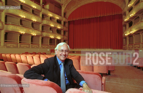 Nome: ..RESTAURO DEL TEATRO MALIBRAN..Descrizione: ..SALA SINDACO PAOLO COSTA..Credit: ..Graziano Arici/Rosebud2 .Costo: ..A..Nazione: ....Città: ..VENEZIA..VENICE..Data: ..12/05/01