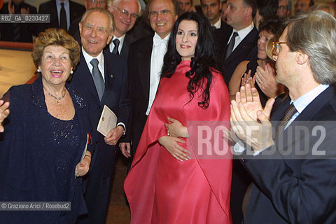 VENEZIA - 23/05/01 - INAUGURAZIONE DEL TEATRO MALIBRAN: FRANCA CIAMPI, IL PRESIDENTE CIAMPI IL SINDACO COSTA, IL MAESTRO ISAAC KARABTCHEWSKY,  LA SOPRANO ANGELA GHEORGHIU E VITTORIO SGARBI - ©Graziano Arici/Rosebud2