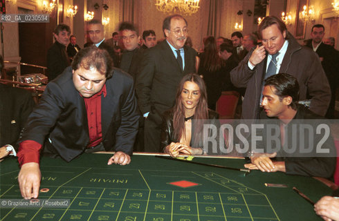 LA SHOW GIRL NINA MORIC AL CASINO DI VENEZIA  - © 2001 Graziano Arici/Rosebud2