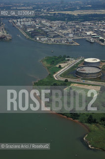 PORTOMARGHERA © 2002 Graziano Arici/Rosebud2 / FOTO AEREA / INDUSTRIA / INQUINAMENTO