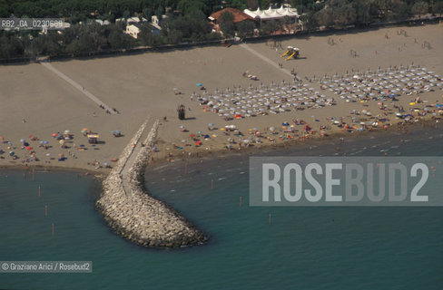 JESOLO : SPIAGGIA -  © 2002 Graziano Arici/Rosebud2 / FOTO AEREA /