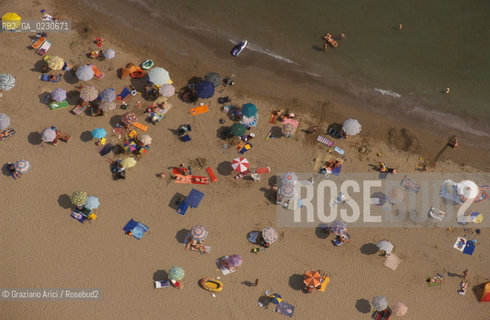 JESOLO : SPIAGGIA -  © 2002 Graziano Arici/Rosebud2 / FOTO AEREA /