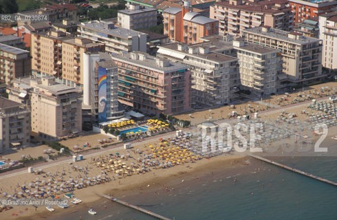 JESOLO : SPIAGGIA -  © 2002 Graziano Arici/Rosebud2 / FOTO AEREA /