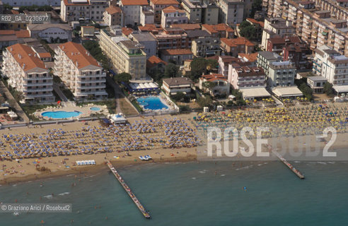 JESOLO : SPIAGGIA -  © 2002 Graziano Arici/Rosebud2 / FOTO AEREA /