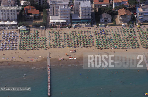 JESOLO : SPIAGGIA -  © 2002 Graziano Arici/Rosebud2 / FOTO AEREA /