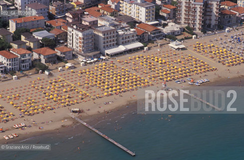 JESOLO : SPIAGGIA -  © 2002 Graziano Arici/Rosebud2 / FOTO AEREA /