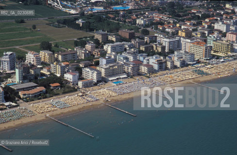 JESOLO : SPIAGGIA -  © 2002 Graziano Arici/Rosebud2 / FOTO AEREA /