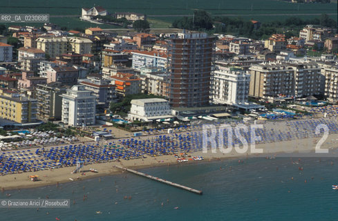 JESOLO : FOCE DEL SILE E SPIAGGIA-  © 2002 Graziano Arici/Rosebud2 / FOTO AEREA