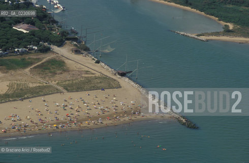 JESOLO : FOCE DEL PIAVE E SPIAGGIA-  © 2002 Graziano Arici/Rosebud2 / FOTO AEREA