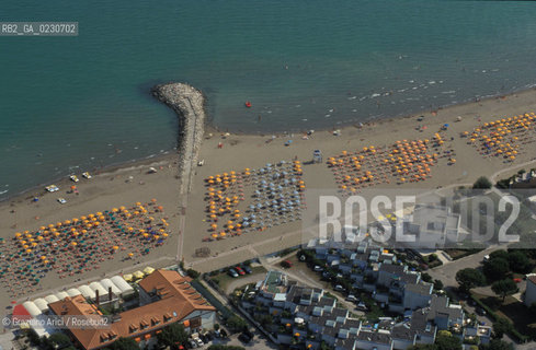JESOLO : SPIAGGIA -  © 2002 Graziano Arici/Rosebud2 / FOTO AEREA