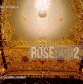 Nome: .GRAN TEATRO LA FENICE.Descrizione: .DECORAZIONI / VENEZIA.Credit: .Graziano Arici/Rosebud2/.Costo: .A.Nazione: .ITALIA.Città: .VENEZIA.Data: .1985 ca.