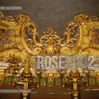 Nome: ..GRAN TEATRO LA FENICE..Descrizione: ..DECORAZIONI DEL SOFFITTO / VENEZIA..Credit: ..Graziano Arici/Rosebud2/..Costo: ..A..Nazione: ..ITALIA..Città: ..VENEZIA..Data: ..1985 ca.