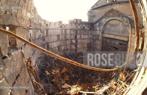 Nome: .GRAN TEATRO LA FENICE.Descrizione: .LA SALA DOPO LINCENDIO / VENEZIA.Credit: .Graziano Arici/Rosebud2/.Costo: .A.Nazione: .ITALIA.Città: .VENEZIA.Data: .FEBBRAIO 1996