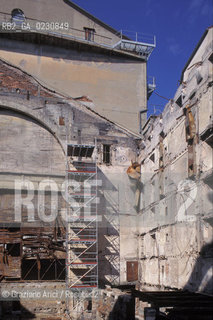 Nome: .GRAN TEATRO LA FENICE.Descrizione: .LA SALA DOPO LINCENDIO / VENEZIA.Credit: .Graziano Arici/Rosebud2/.Costo: .A.Nazione: .ITALIA.Città: .VENEZIA.Data: .1996