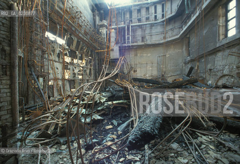 Nome: .GRAN TEATRO LA FENICE.Descrizione: .IL PALCOSCENICO DOPO LINCENDIO / VENEZIA.Credit: .Graziano Arici/Rosebud2/.Costo: .A.Nazione: .ITALIA.Città: .VENEZIA.Data: .FEBBRAIO 1996